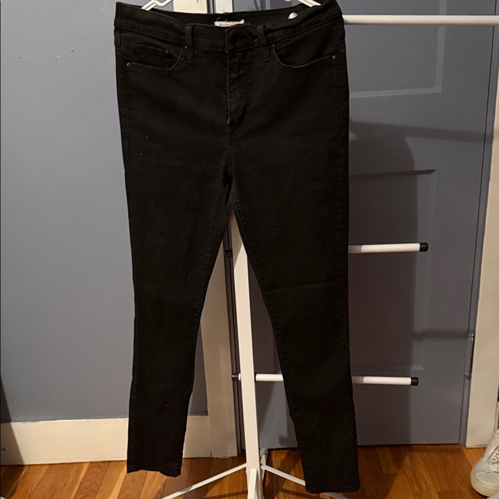 Levi's Women's Black Skinny Jeans